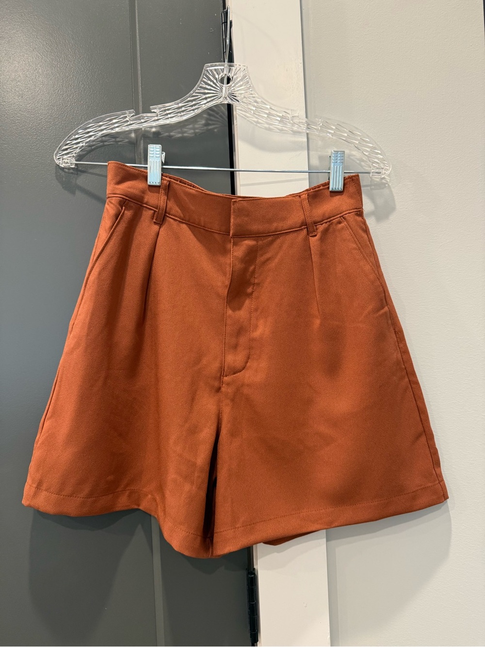 Abercrombie & Fitch High-Waist Rust Women's Shorts